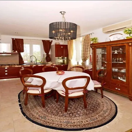 Bepe - Three Bedroom With Sea View Διαμέρισμα Σπλιτ
